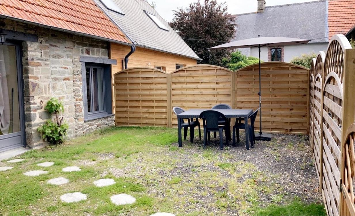 Gite La Hulotte A Proximite Du Mont Saint Michel Villa Ceaux Exterior photo